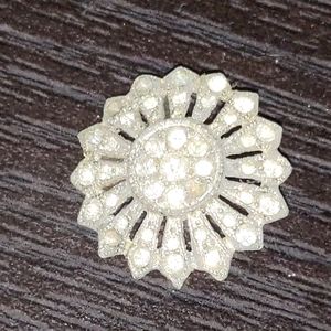 Real diamond antique broche/dress clip